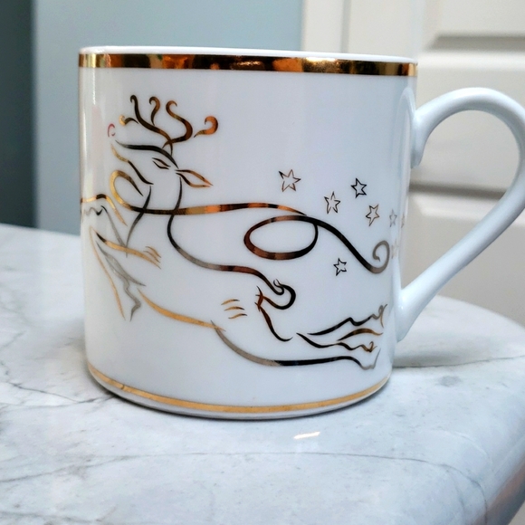 Rudolph Flying Right Gold Rimmed Mug - Picture 3 of 6